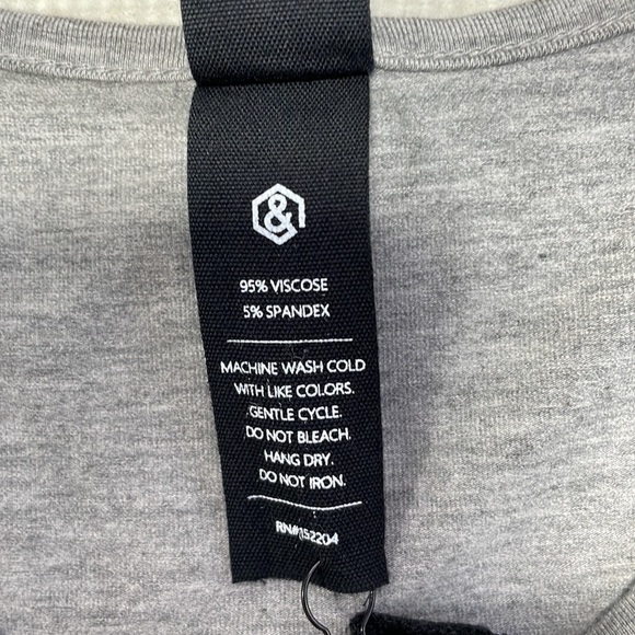 Agnes & Dora Dress NWT T-Shirt Bell Sleeves Gray Round Neck Pockets Size Medium - Picture 14 of 14